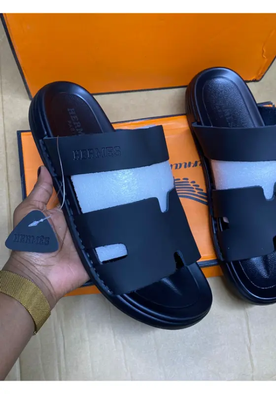 Hermès black sandals