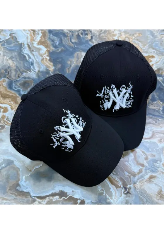 Hellstar black trucker cap